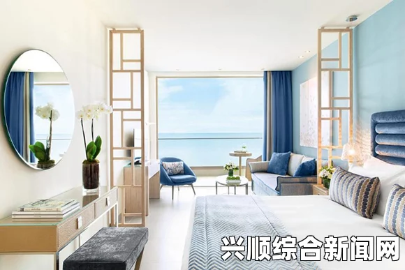 在酒店落地玻璃窗前，阳光透过柔和的帘影，映照出彼此眼中的渴望，激情涌动如潮水般强烈。