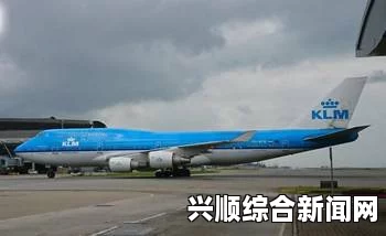 美联航客机飞行途中遭遇湍流 至少10人受伤
