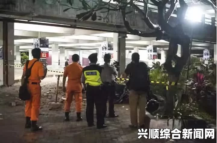 印尼发生7.8级地震现场，法媒称民众匆忙赶往高处