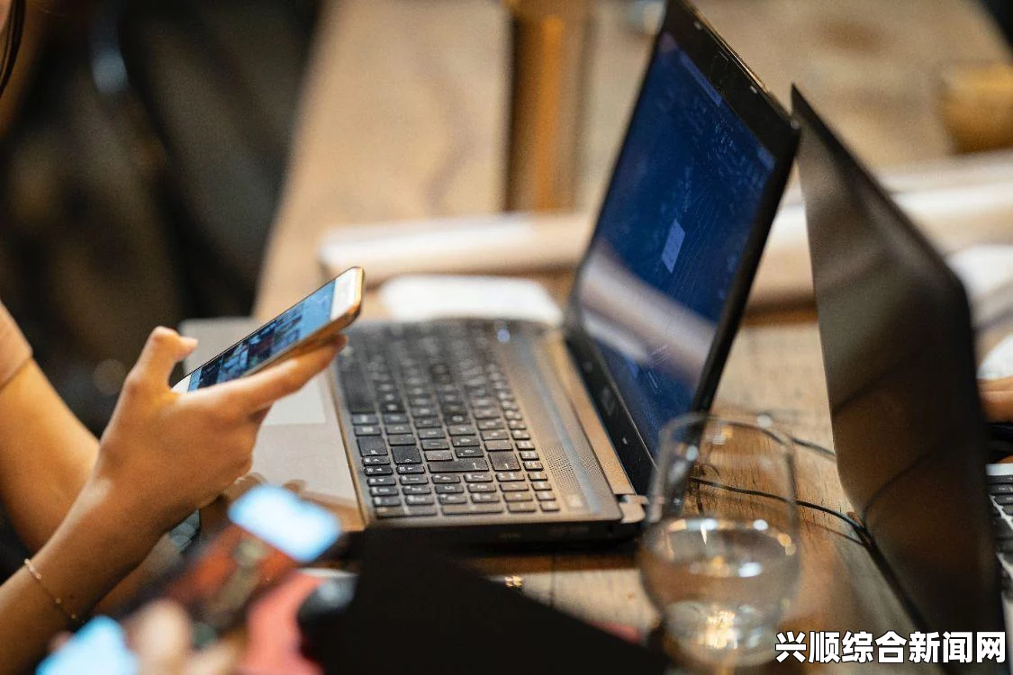 成品网源码78w78内容贼好＂：究竟是什么秘密？网友激烈探讨后发现，这背后或许隐藏着更深的算法原理和技术细节。难道这就是网上那流传已久的动作片元素？