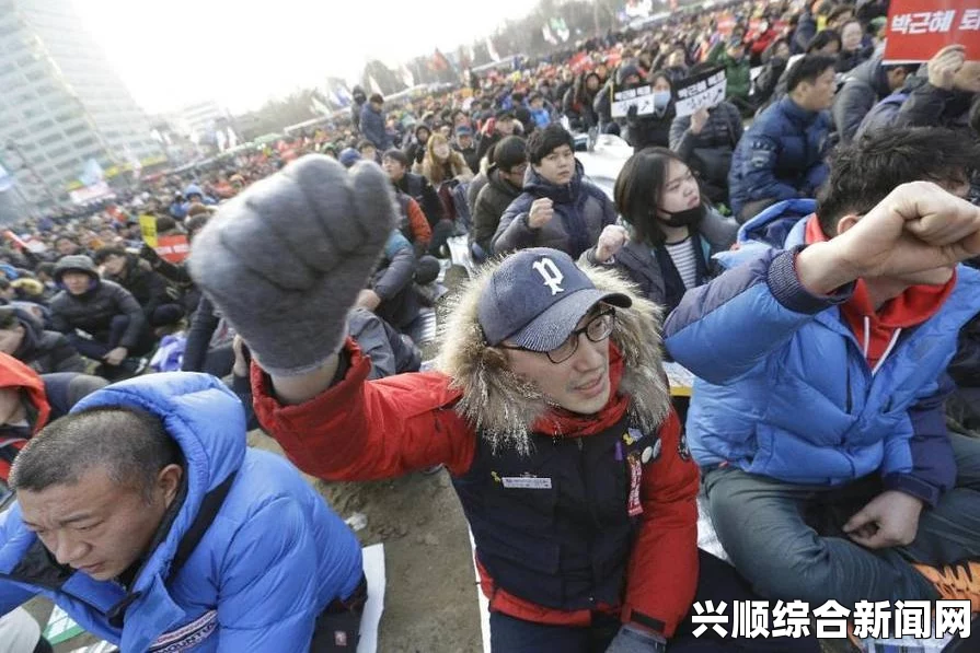 韩国首尔万人大游行现场图片曝光 抗议朴槿惠（组图）