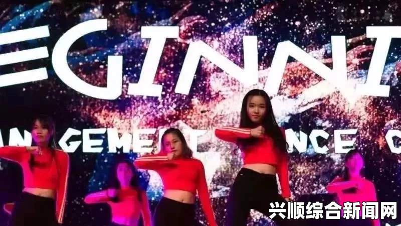 公天天吃我奶躁我hd疯狂派对中的热烈缠绵：欧美群体交融下的放荡娇妻心潮澎湃