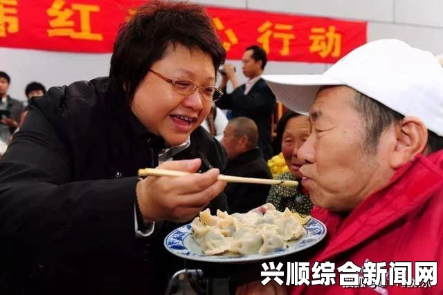 三个老外轮流给我讲故事，我该如何理解他们之间的文化差异与语言交流的难点？——探索多元文化背景下的沟通挑战与趣味