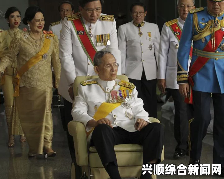 泰王普密蓬下谕批准巴育任军政府领导人，英拉获释回家