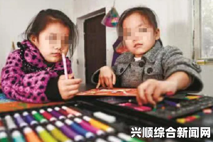 连体婴儿姐妹分离后的成长之路，跨越十八年合影记录（组图）