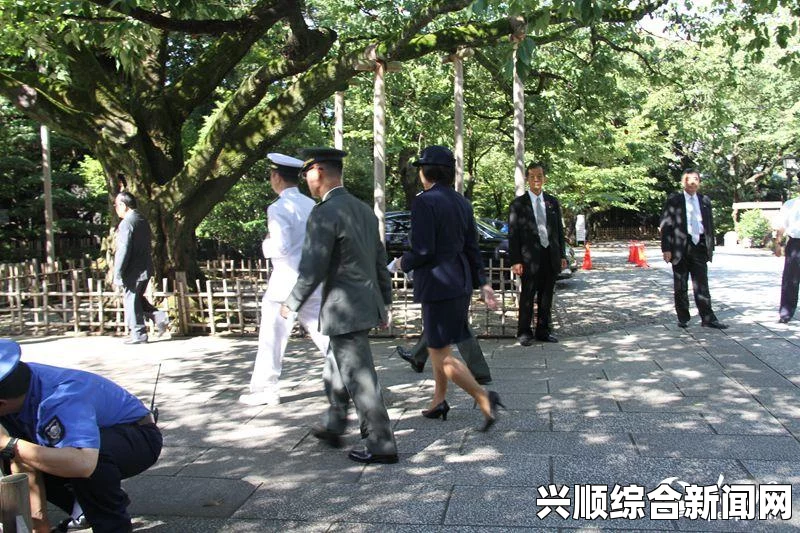日本安倍晋三内阁女阁僚参拜靖国神社事件