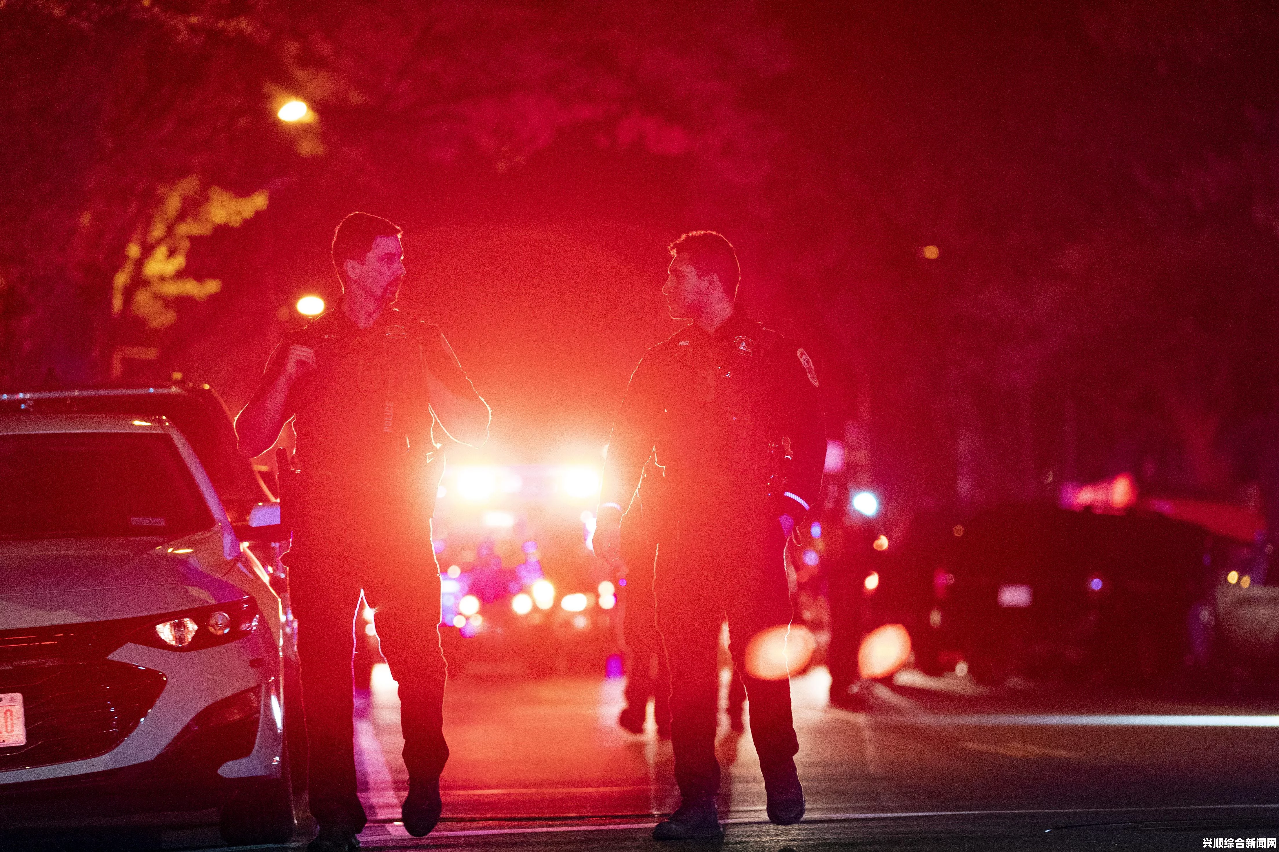 美国华盛顿州高中校园枪击案致两人死亡，枪手开枪自杀