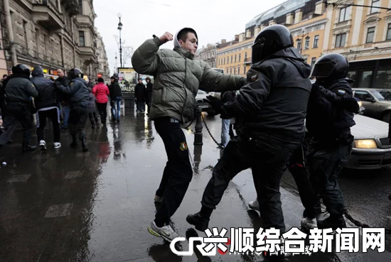 比利时反对延迟退休年龄示威游行活动引发骚乱